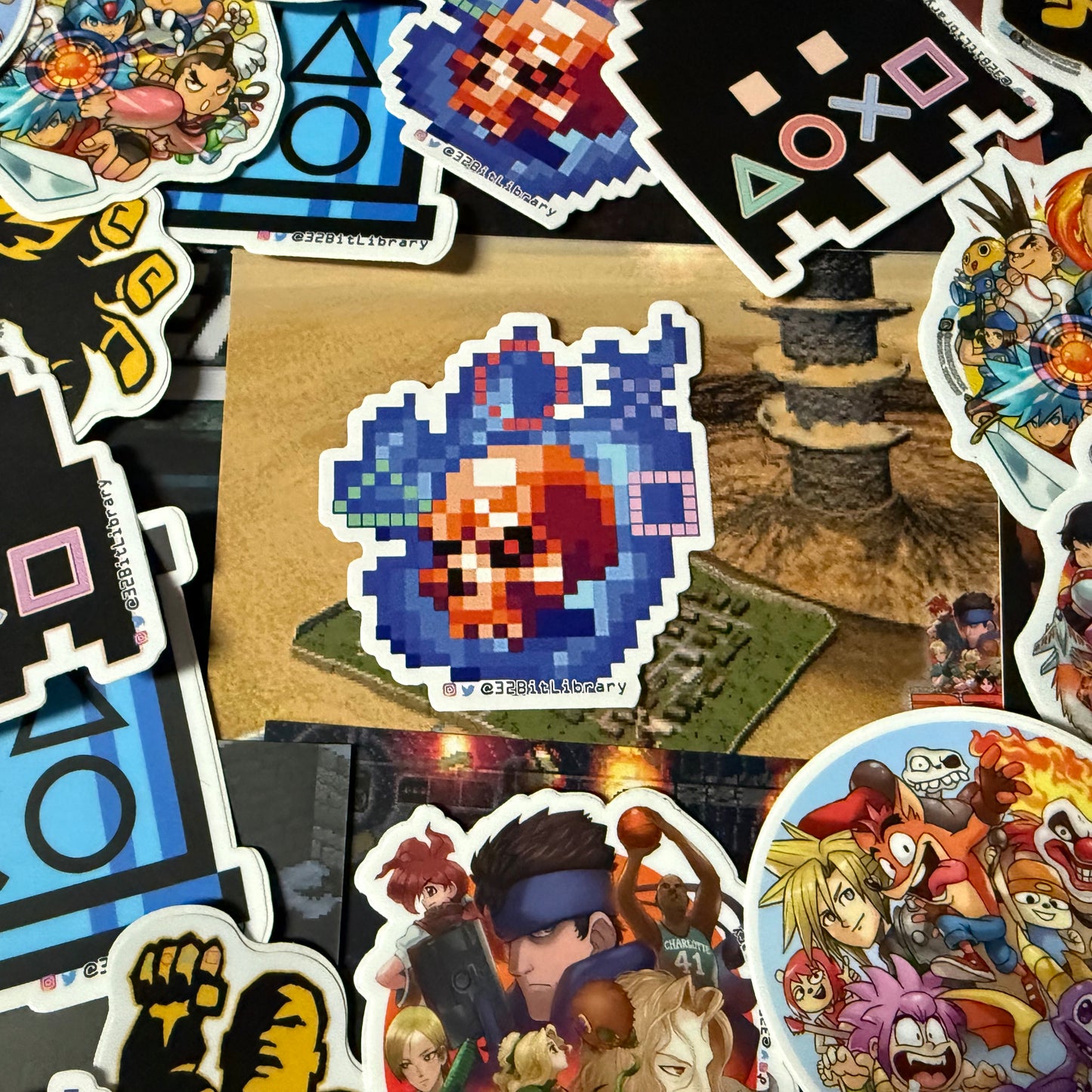 32 Bit Familiar Die Cut Sticker